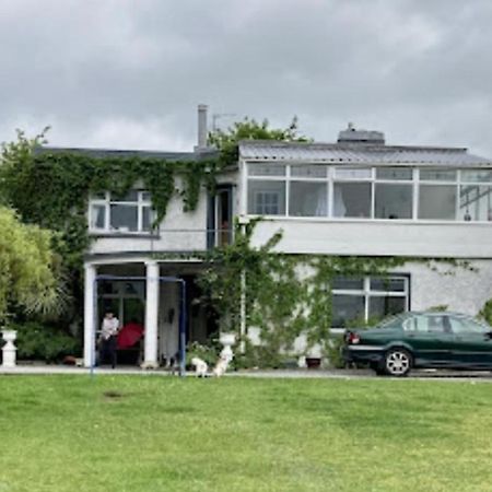 King Size Bed, Private Parking, Centrally Located Kilkenny Exterior photo